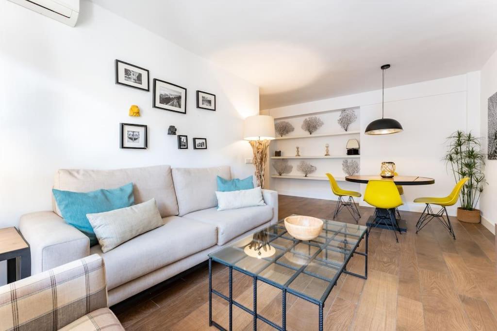 Super Central Malaga Flat With Terrace And Free Parking Екстериор снимка